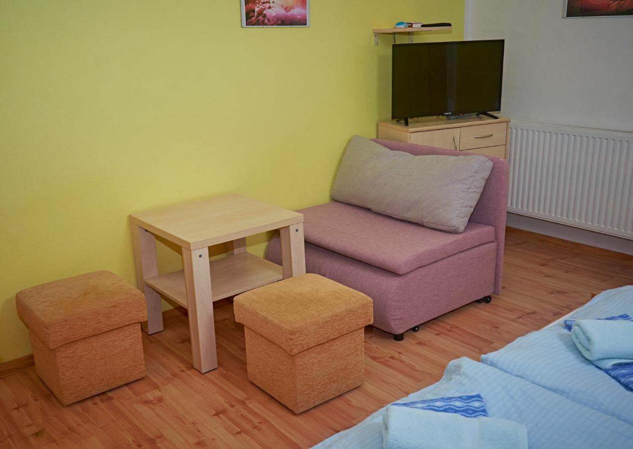 Vila Rhea Vázsec Kültér fotó