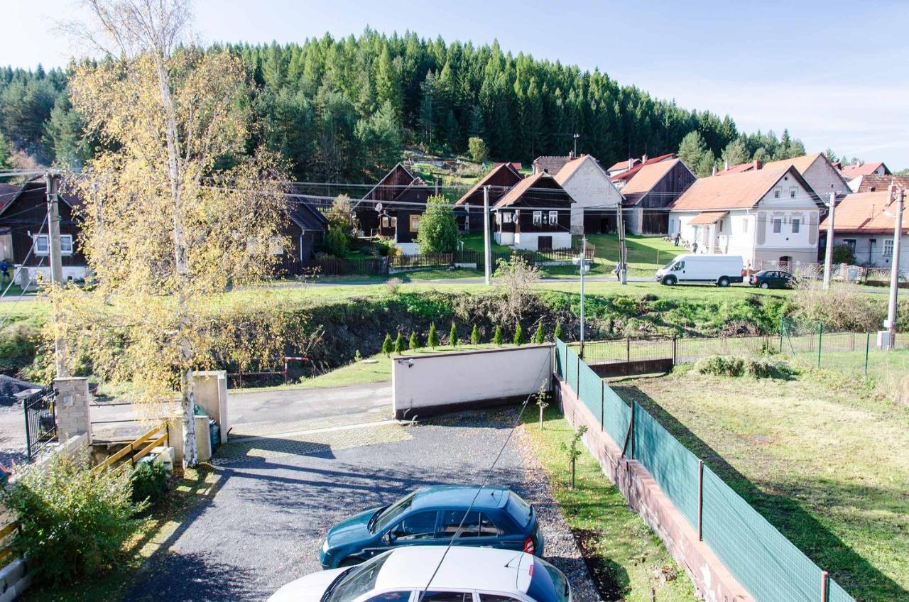 Vila Rhea Vázsec Kültér fotó